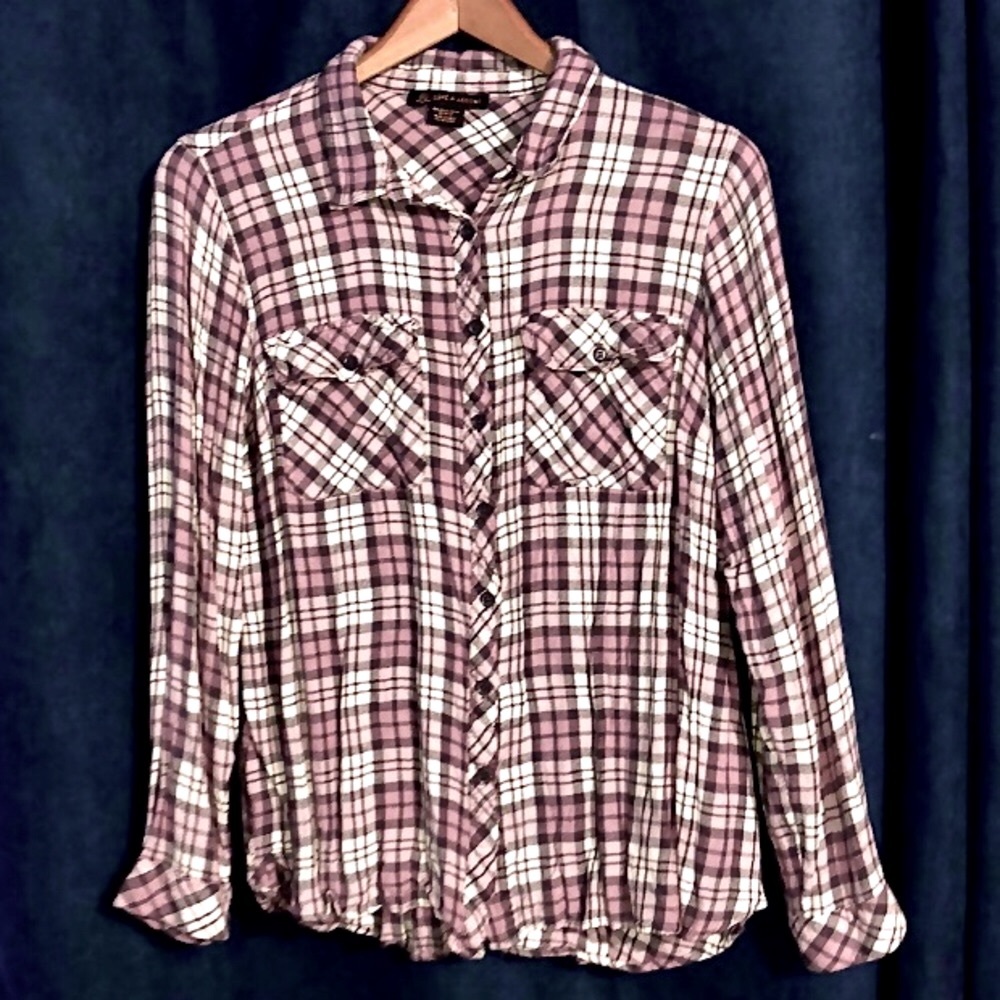 Love & Legend Addition Elle pink plaid button down